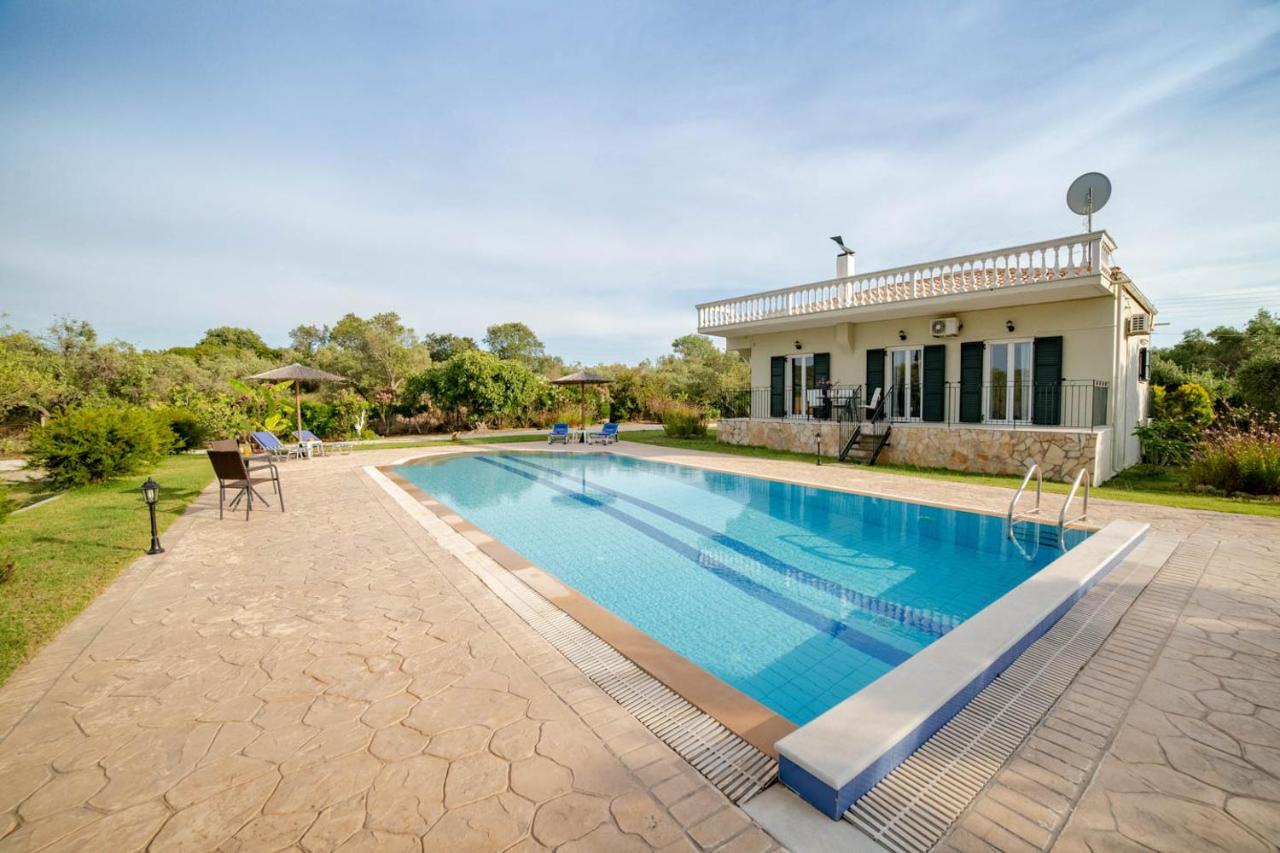 Villa Adonis CChalikounas Buitenkant foto