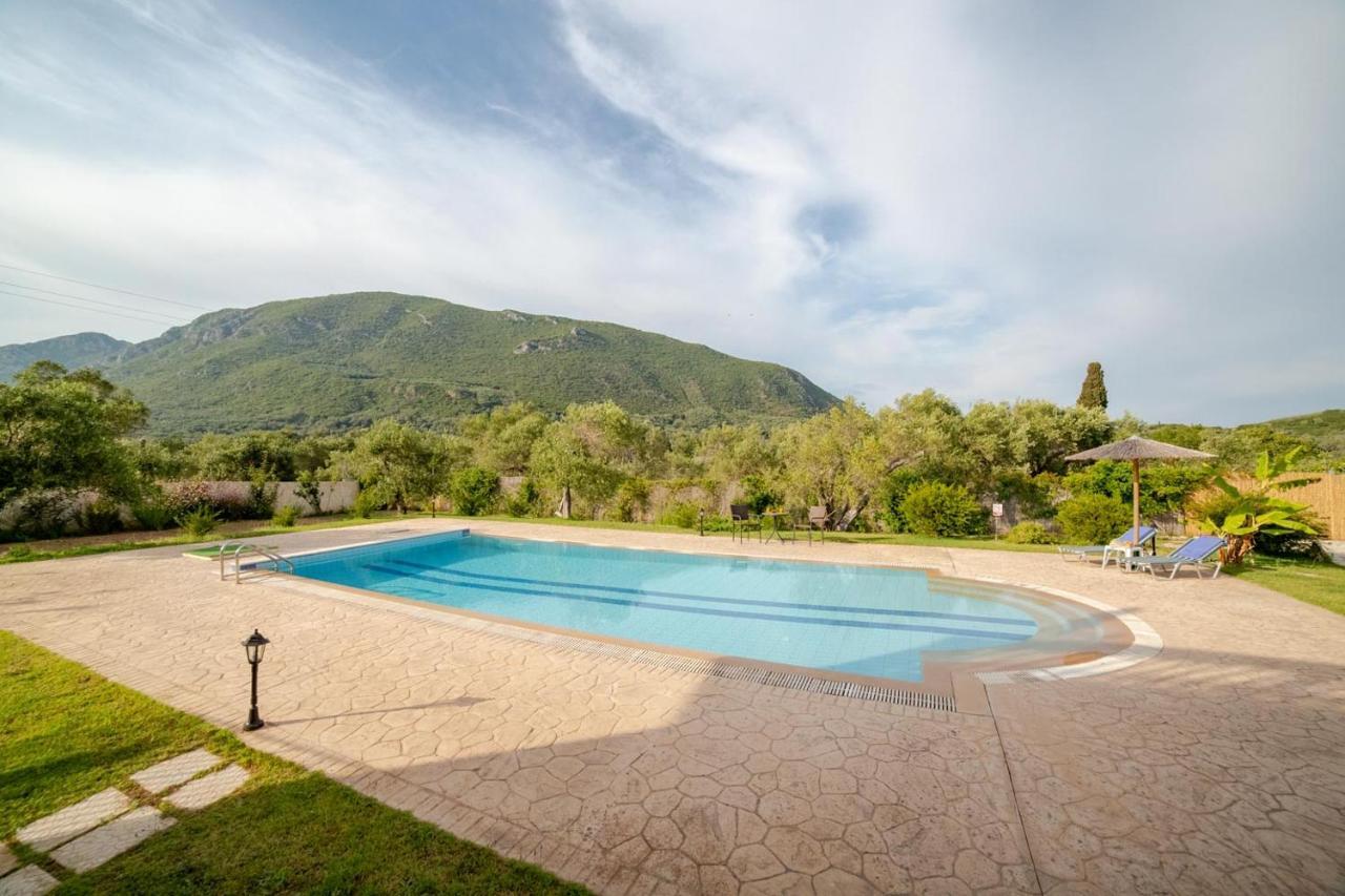 Villa Adonis CChalikounas Buitenkant foto