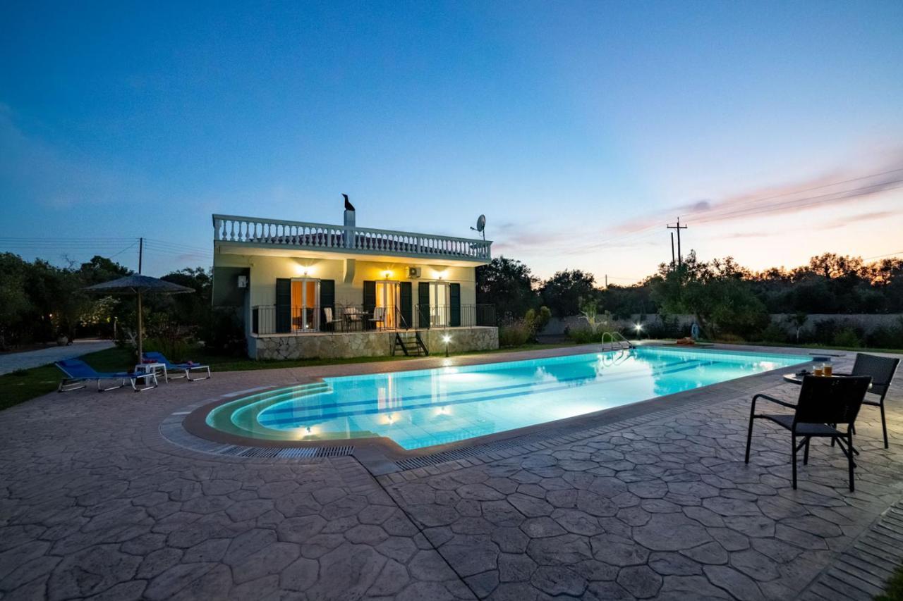 Villa Adonis CChalikounas Buitenkant foto