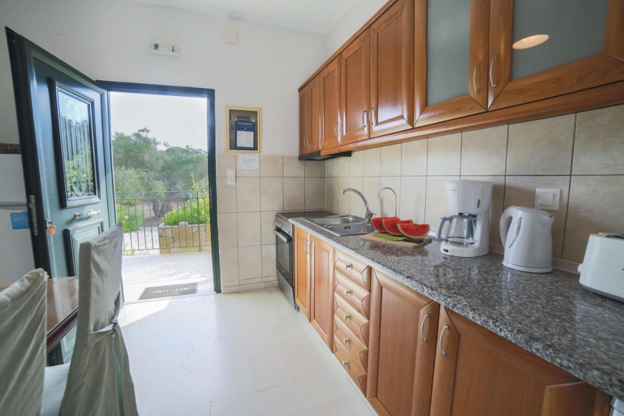 Villa Adonis CChalikounas Buitenkant foto