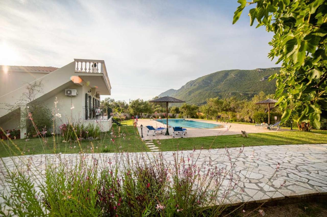 Villa Adonis CChalikounas Buitenkant foto