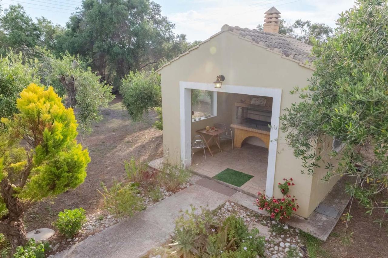 Villa Adonis CChalikounas Buitenkant foto