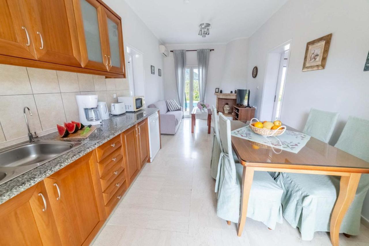 Villa Adonis CChalikounas Buitenkant foto