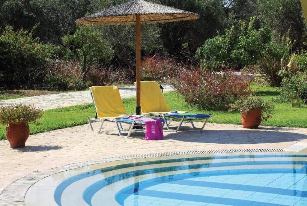 Villa Adonis CChalikounas Buitenkant foto